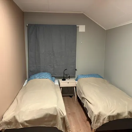 Fin Med 3 Soverom Og Parkering Lägenhet