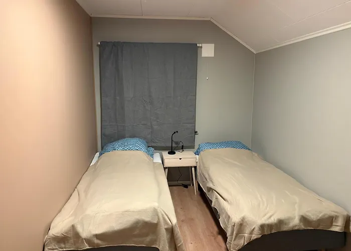 Fin Med 3 Soverom Og Parkering Lägenhet